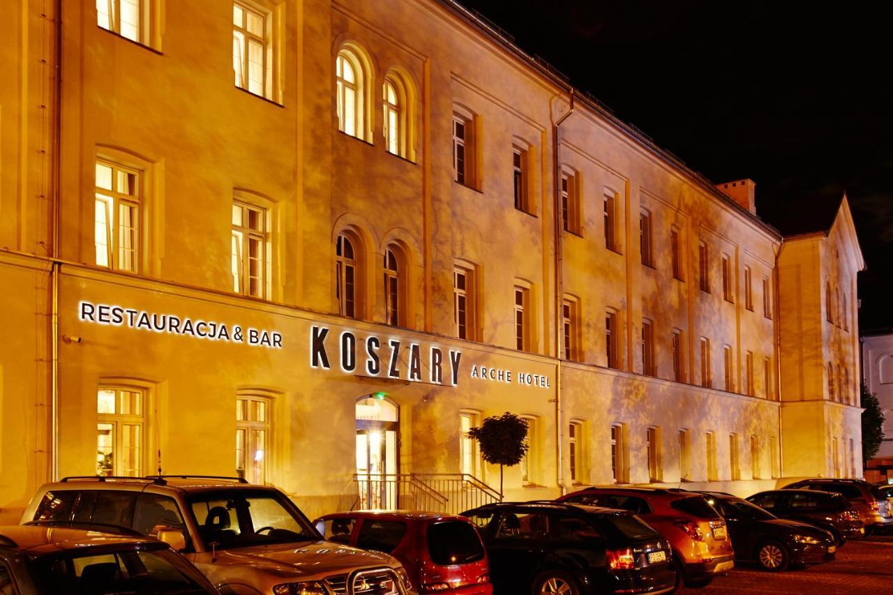 Koszary Arche Hotel Гура-Кальвария Экстерьер фото